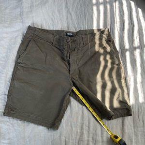 Todd Snyder Shorts Men's 33 Chino Flat Front Olive Green Stretch Casual Preppy